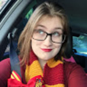 Meet your Posher, Elise